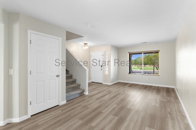 Building Photo - 8514 S 49th Dr
