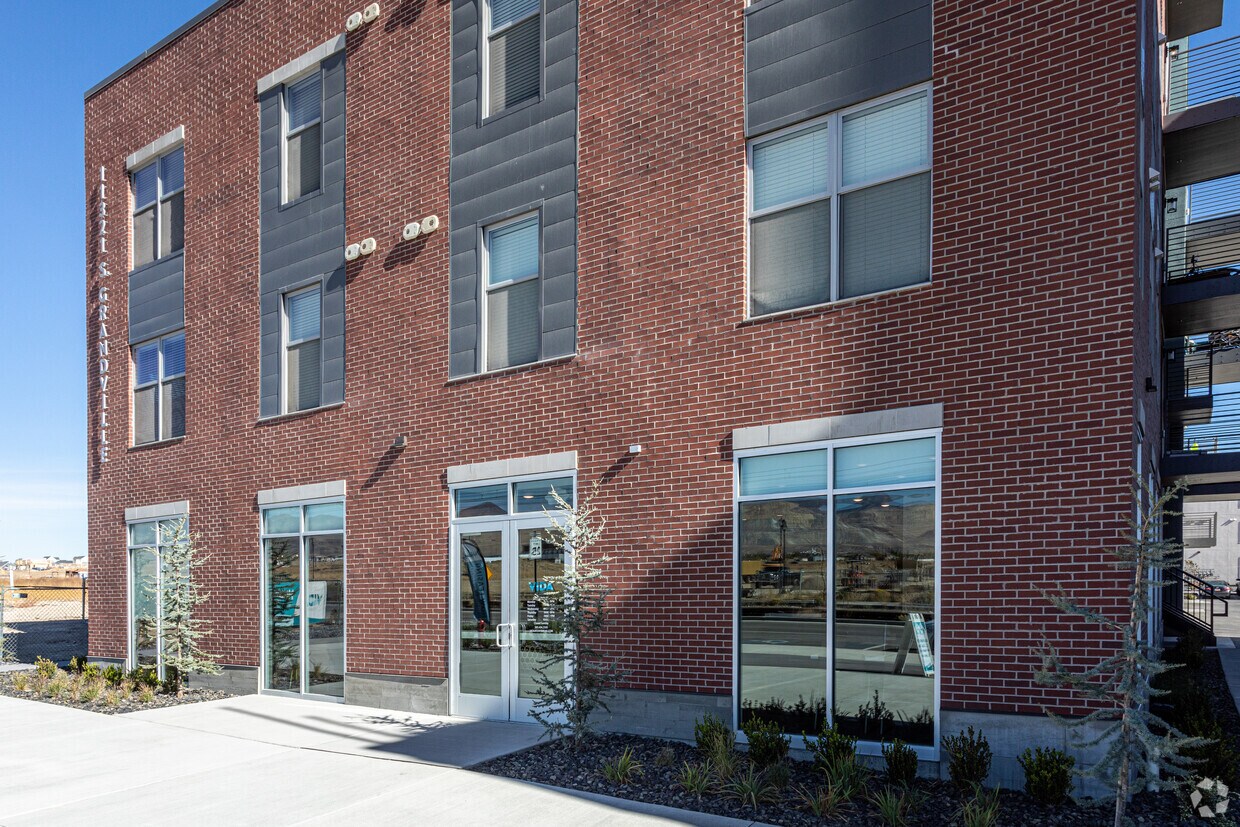 VIDA at Daybreak 11321 South Grandville South Jordan, UT Apartments