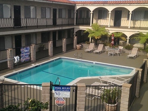 Foto del edificio - 4235 W 126th St