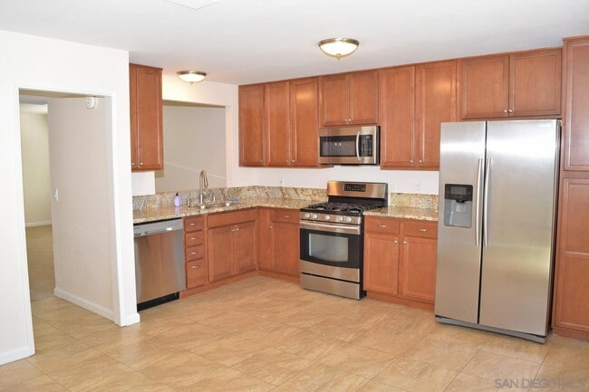 Building Photo - 2428 Caminito Ocean Cove