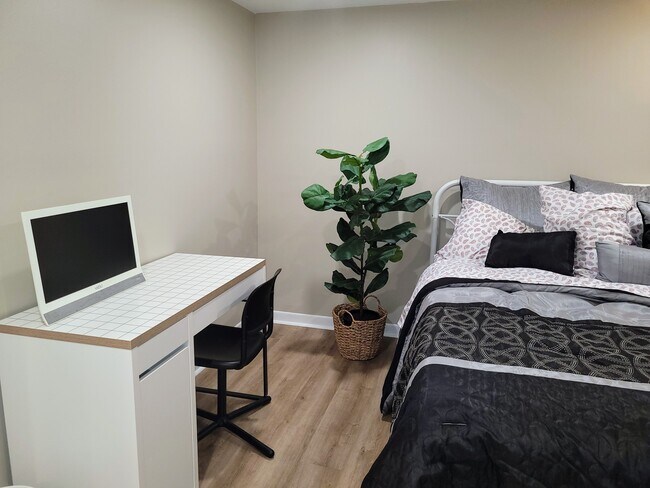Foto del edificio - 2541 Oakrill Rd