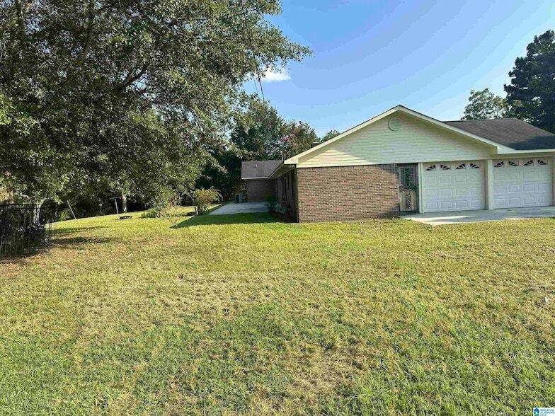 Building Photo - 6545 Co Rd 53