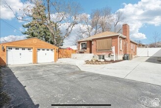 Building Photo - 3513 US-89