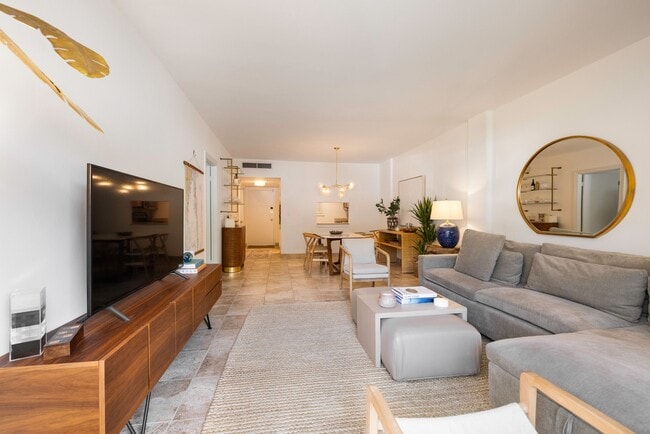 Photo - 100 Edgewater Dr Apartment