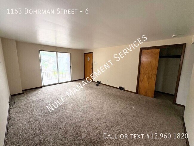 Foto del edificio - 1163 Dohrman St