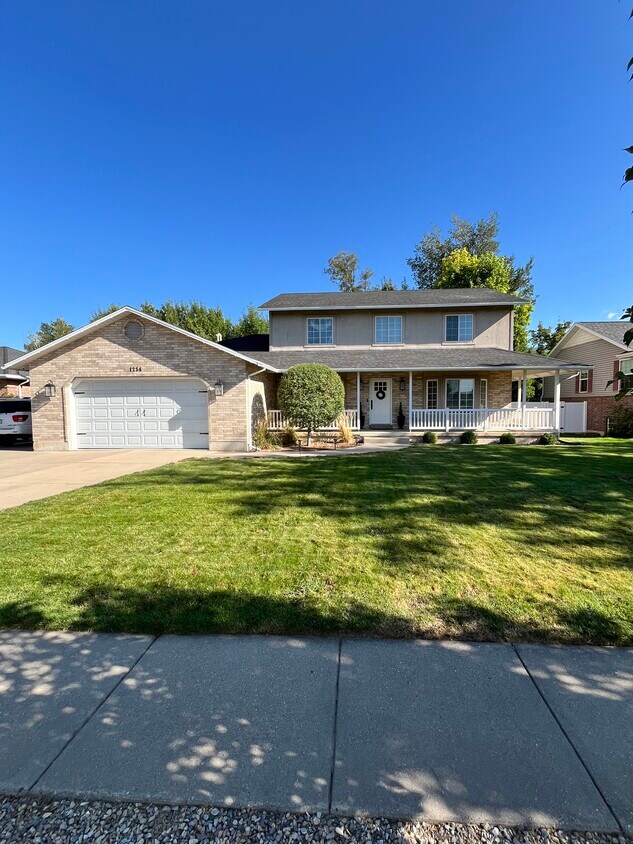 Primary Photo - 1254 Shepard Ln