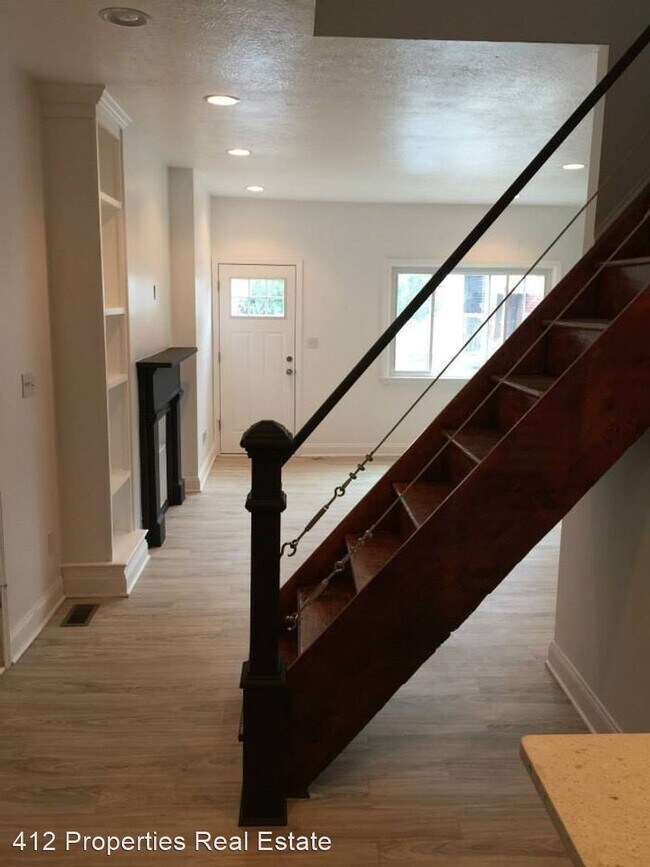 Building Photo - 4 br, 2 bath House - 1706 Sidney Street