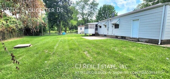 Building Photo - 9704 Gloucester Dr