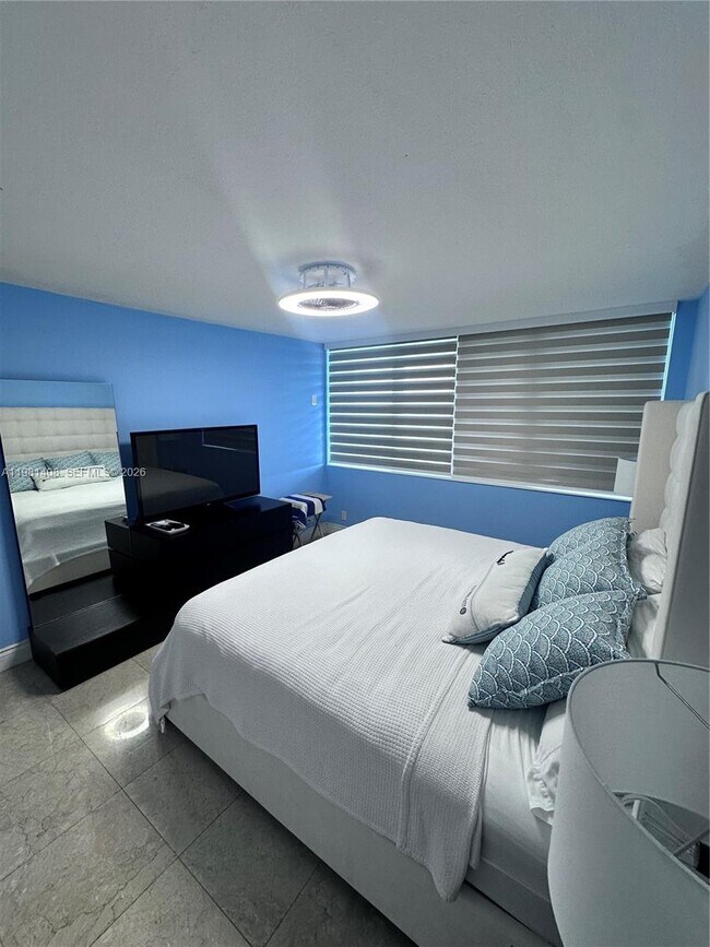 Foto del edificio - 3140 S Ocean Dr