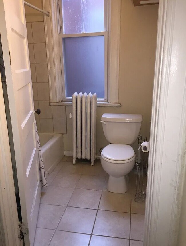 Foto del edificio - 3112 N Calvert St