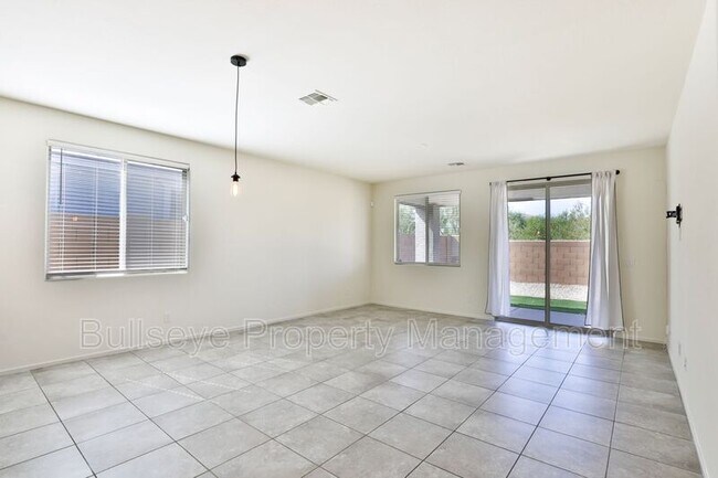 Building Photo - 14330 W Bronco Trl