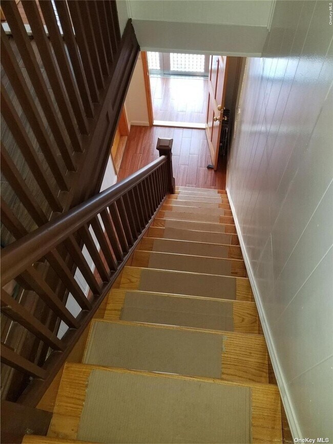 Foto del edificio - 37-30 62nd St