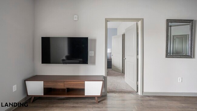 Foto del edificio - 225 Walden Village Ln