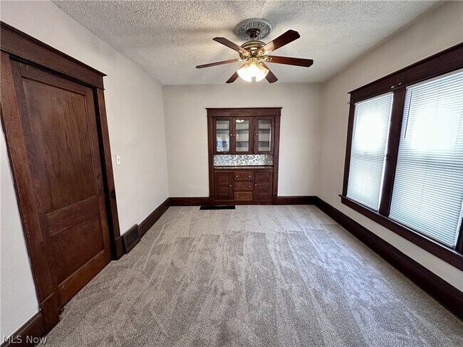 Building Photo - 2172 12th St SW