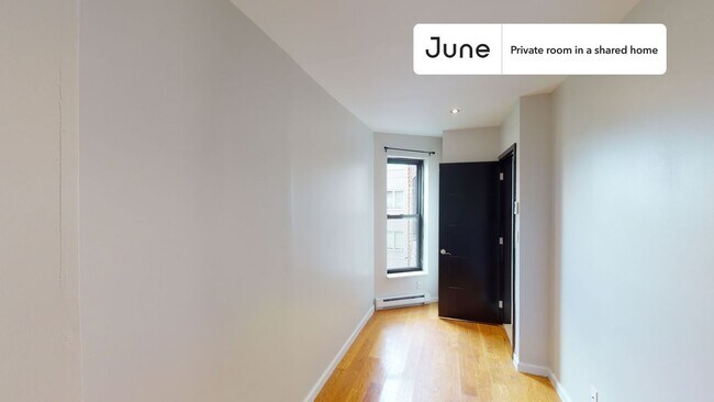 Building Photo - Room in Shared 3 bed/1 bath home in Upper West Side