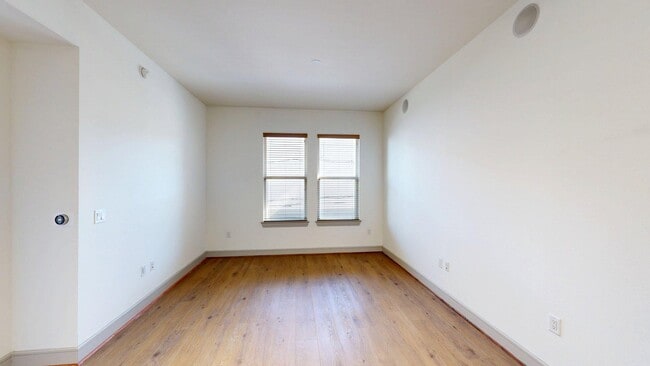 Interior Photo - Griffis Uptown
