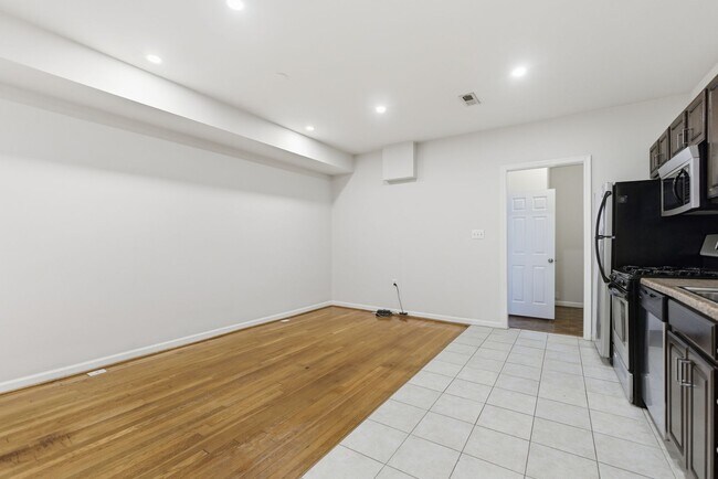 Foto del edificio - Charming 1 BR+Den/1 BA Apartment in Trinidad!