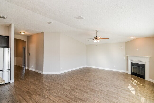Building Photo - 4538 Song Sparrow Dr