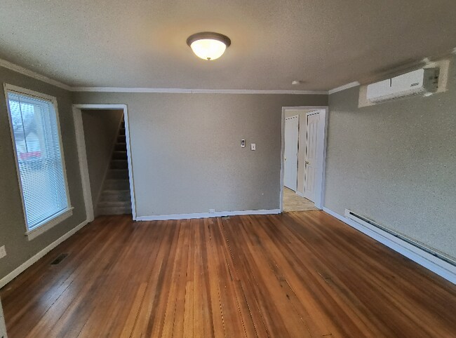 Foto del edificio - 609 E Water St