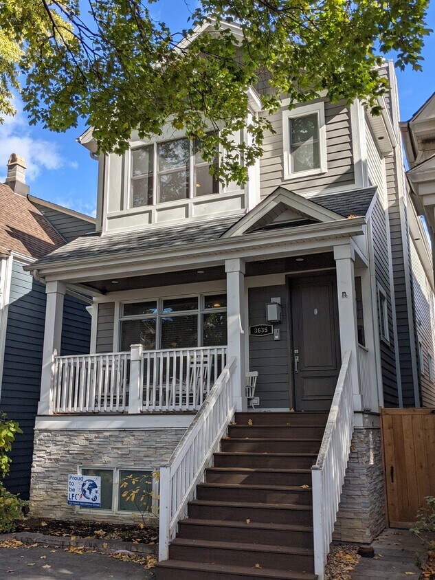 Primary Photo - 3635 N Seeley Ave
