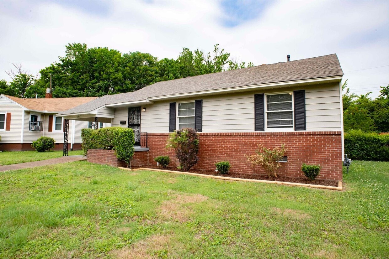 Photo - 1190 Inman Cove