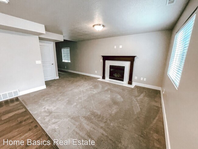 Building Photo - 3 br, 2.5 bath House - 542 S 2250 W