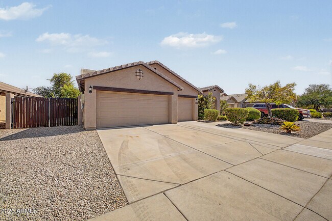 Foto del edificio - 25537 W Forest Grove Ave