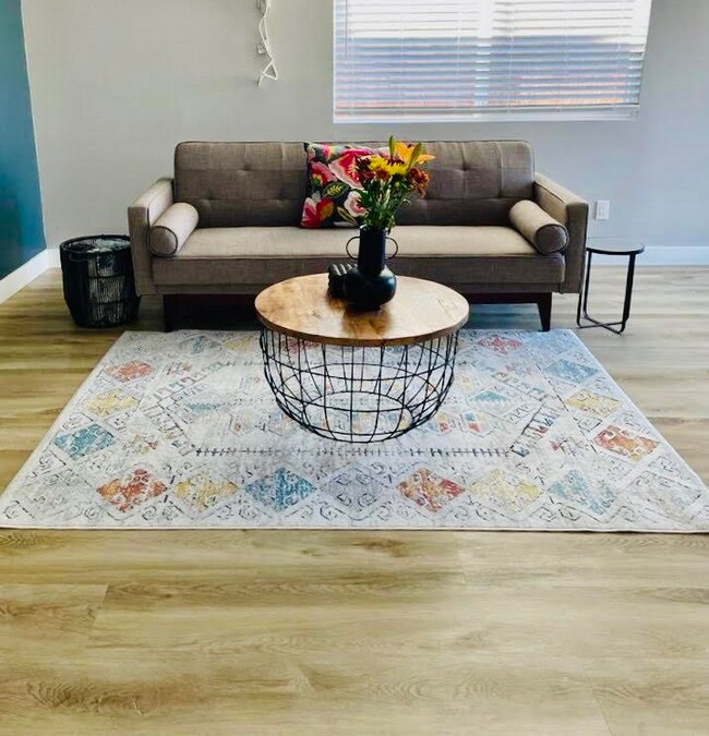 Foto del edificio - 4564 W 161st St