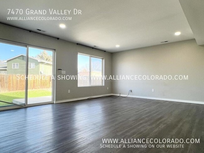 Building Photo - 7470 Grand Valley Dr