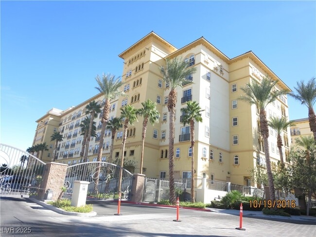 Foto del edificio - 2455 W Serene Ave