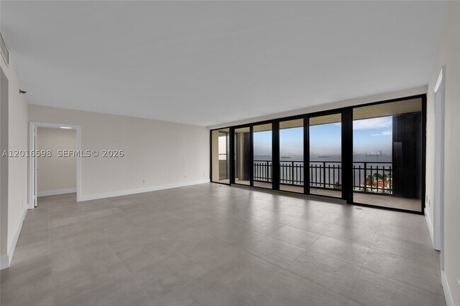 Foto del edificio - 11113 Biscayne Blvd