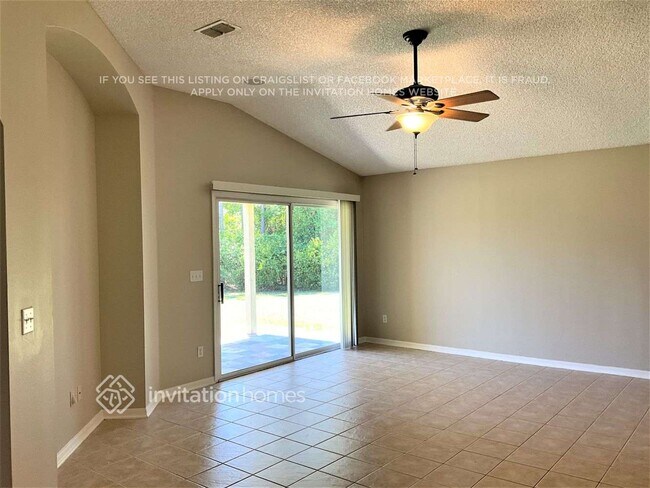 Building Photo - 3749 Briar Ln