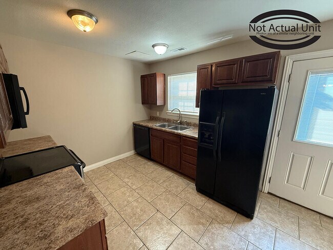 Foto del edificio - 1742 N Orie Dr