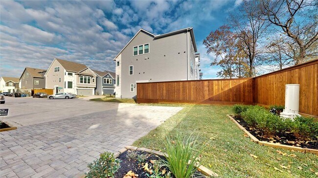 Foto del edificio - 1204 Sloane Manor Trace