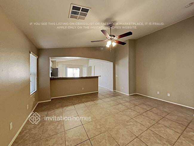 Building Photo - 32634 N Cherry Creek Rd