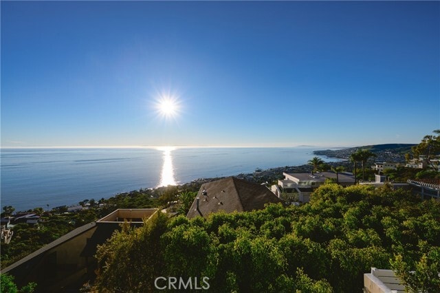 Foto del edificio - 883 Katella St