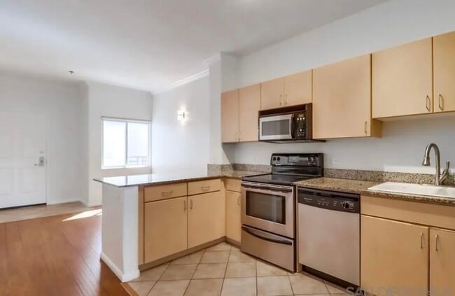 Foto del edificio - 1643 6th Ave