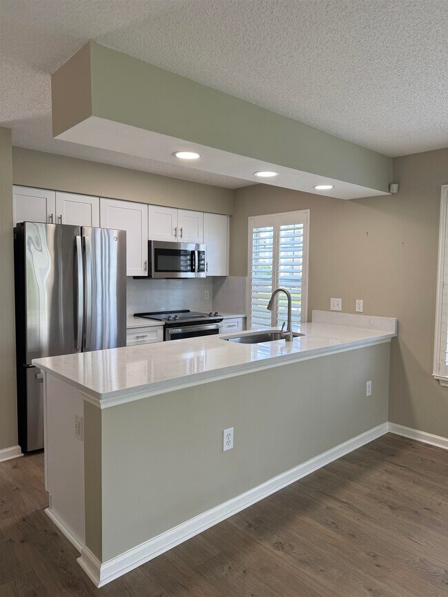 Foto del edificio - 643 Woodmoor Dr