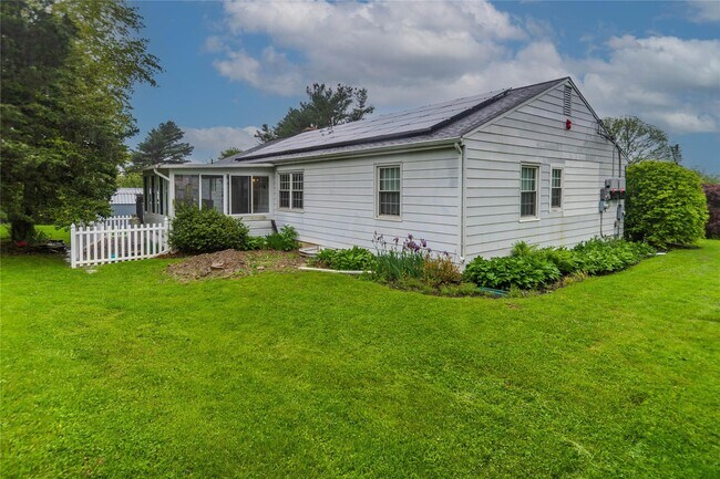 Foto del edificio - 37 Clover Hill Dr