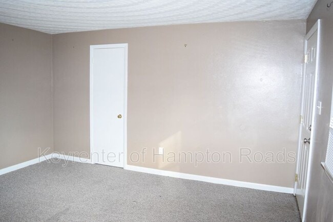 Building Photo - 619 Beech St
