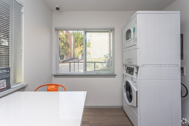 On-Site W/D - Vistana Apartments