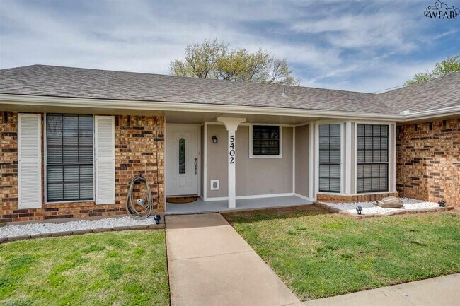 Building Photo - 5402 Pebblestone Dr