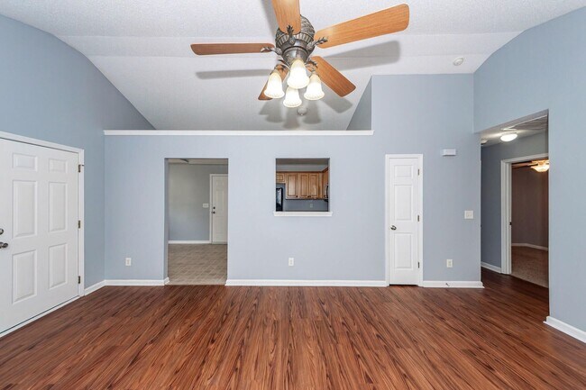 Foto del edificio - Charming move-in ready 3-bedroom, 2-bath!