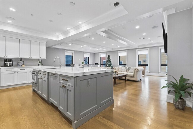 Foto del edificio - 377 W First St