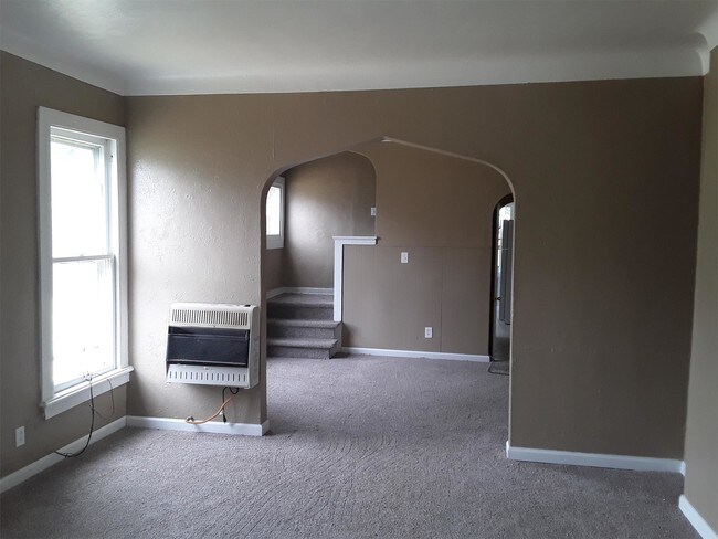 Building Photo - 1215 Greenwood Ave