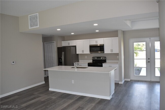 Building Photo - 126 Smallwood Rd