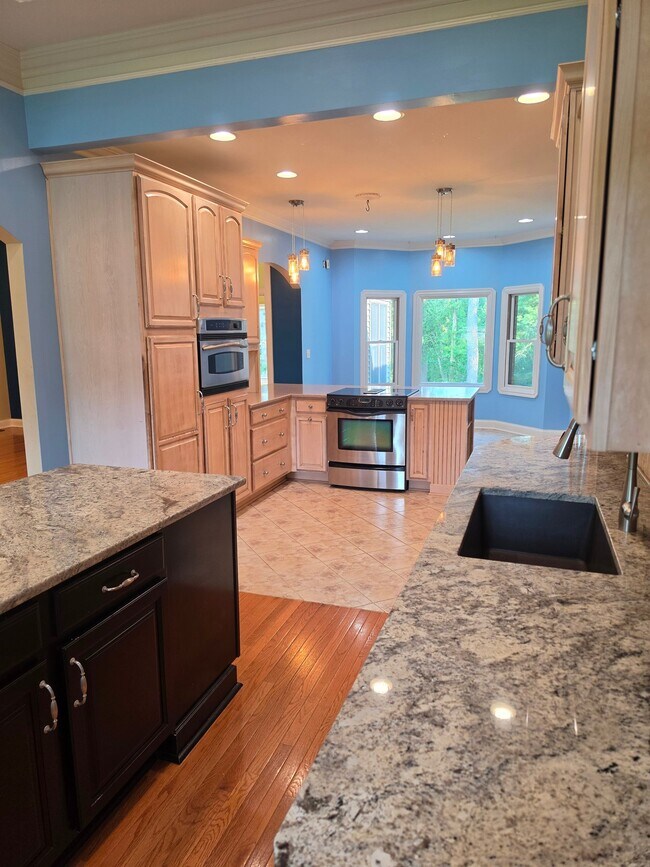 Building Photo - 30 Mulligan Ct