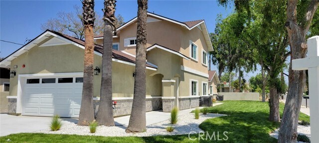 Foto principal - 25430 Park Ave