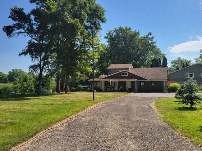 Foto del edificio - 26428 W Prospect Ave
