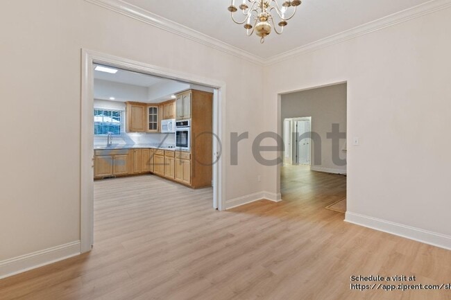 Building Photo - 6 Tiburon Pl